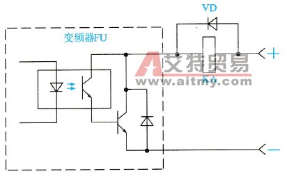 变频器输出端脚属于开路集电极输出方式时继电器线圈的连接方法