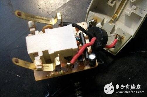 漏电保护插头有什么用_漏电保护插头怎么拆卸_漏电保护插头如何复位