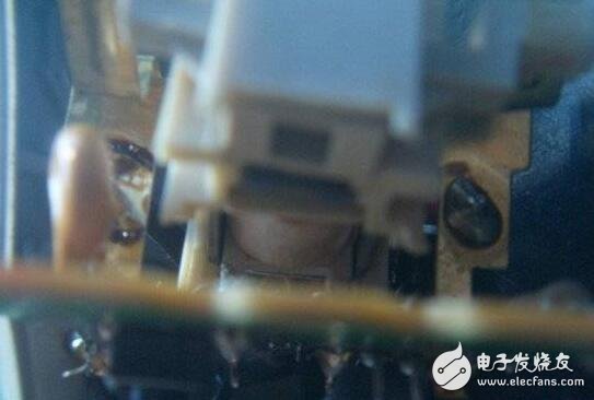 漏电保护插头有什么用_漏电保护插头怎么拆卸_漏电保护插头如何复位
