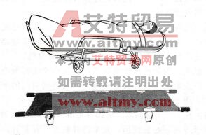图9-21触电者要平躺在担架上