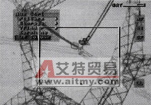 1000kV线路中相V串均压环处放电紫外图片