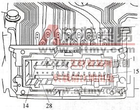 捷达组合仪表28端子插接件