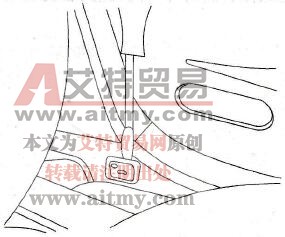 拆装车内监控装置关闭开关
